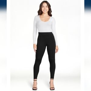Scoop Black Hidden Zip Leggings NWT size M 8-10